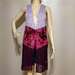 BELLE du JOUR girls lace & velvet wrap, sz L